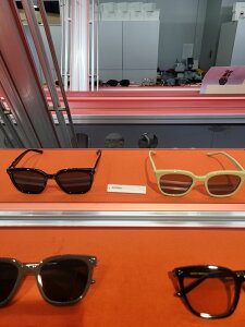 GENTLE MONSTER �W�F���g�������X�^�[ BLOOMO ��l�C �u�����h�T���O���X �E�F�����g���T���O���X �I�[�o�[�T�C�Y�T���O���X �t�@�b�V�����T���O���X �J���[�����Y �A�W�A���t�B�b�g ���s �Ό���