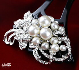 ★楽天週間ランキング1位★大振りフェイクパール透かし扇かんざしD【和装・プレゼント・バチ型・結婚式などにも♪】和装スタイル 留袖 ラインストーン 上品 エレガント おすすめ ウエディング 王道 迷ったらコレ！