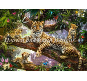 HAED Heaven And Earth Designs NXXeb`hJ } A ㋉ Jan Patrik Krasny ؂̏̃Ip[ht@~[ Tree Top Leopard Family Sʎh