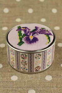 TW[ NXXeb`hJLbg yACXz Kit de point de croix Sajou Bote  broder motif Iris A ㋉ KIT_PDC_MUP_TINC_14 i\j