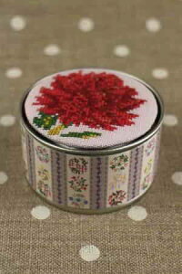 TW[ NXXeb`hJLbg y_Az Kit de point de croix Sajou Bote  broder motif Dahlia A ㋉ KIT_PDC_MUP_TINC_15 i\j