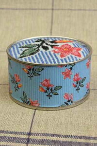 TW[ NXXeb`hJLbg y_sG[z Kit point de croix - Jouy Bote motif Dampierre A ㋉ KIT_PDC_MUP_JOUY_18 i\j