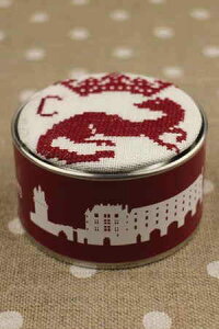 TW[ NXXeb`hJLbg yN[hEhEtXz Bote  broder au point de croix Claude de France blanc cass Retors du Nord A ㋉ KIT_PDC_MUP_CHEN_09i\j