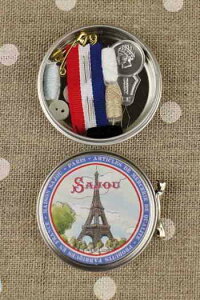 Sajou ]ETW[ eB ~jgx\[COLbg y\z tX iNCESSAIRE DE COUTURE DE VOYAGE BOTE MTAL TOUR EIFFELj BTE_MET_053_SAJ_18