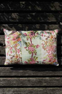 SAJOU TW[ NXXeb` hイ Lbg y Kit point de croix roses de Marie Antoinette ch?teau / }[Aglbg z ㋉ A tX KIT_PDC_MUP_VERS_16