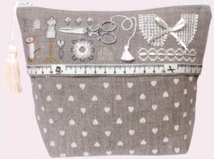 NXXeb`hJLbg A E{k[EfE_ Le Bonheur des Dames hイ Trousse Couture Blanche zCg\[COLbg i |[` tX ㋉ 9042