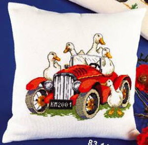 NXXeb`hJLbg y~ Bilpude Red car w,geese ԂԂƃK`ẼNbV Permin of Copenhagen k f}[N  ㋉ 83-1104