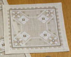 hJLbg y~ Beige/Hvid x[WzCg̃hC[ Permin of Copenhagen k f}[N ㋉ 10-1813