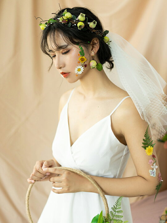 楽天市場】ウエディング 花冠 ヘッドドレス 花かんむり カチューシャ 