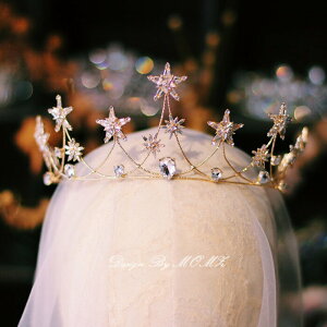 ティアラ ヘッドドレス ヘアアクセサリー ウェディング用 ゴールド 王冠 ブライダル ウェティグ小物 花嫁 結婚式 キラキラ 豪華 高品質 二次会 スワロフスキー パーティー カチューシャ 2色