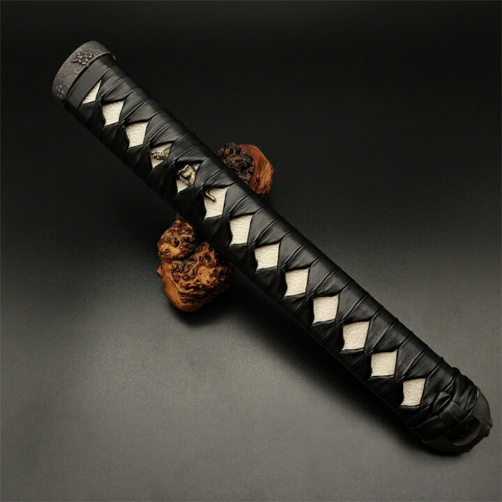 楽天市場】日本刀装具 大刀柄 新品 長約26CM 桜縁頭 虎目貫 白本鮫皮 