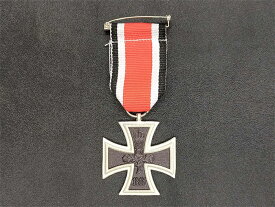 2級鉄十字勲章1813年ー1870年章　赤　現代復刻品