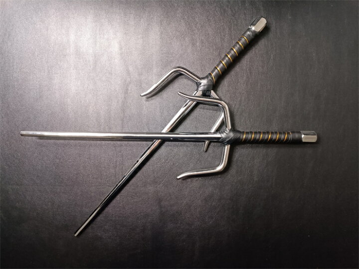 楽天市場】武具 十手 釵 サイ 琉球古武術 48CM 銀色 鉄製 : 王様の愛物