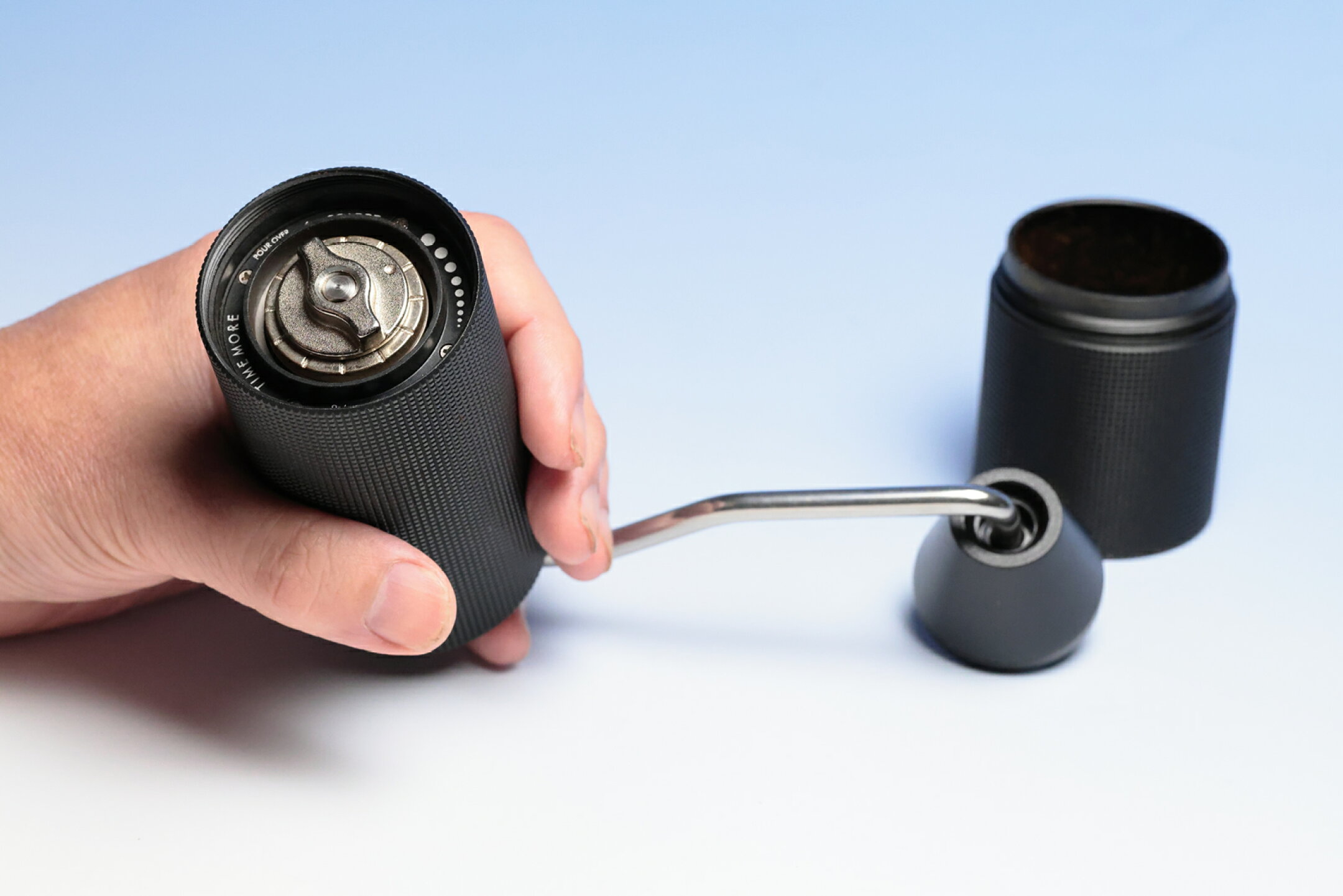 手挽きコーヒーミル タイムモア TIMEMORE の選び方・使い方・掃除の仕方