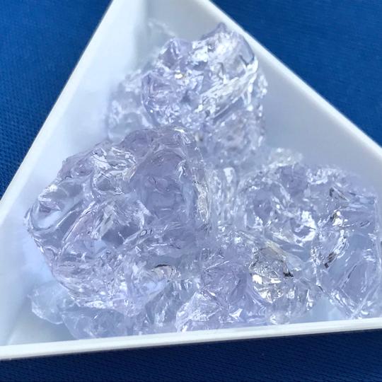 （20g）マリンブルー 紫外線 カラーチェンジ パープル ガラスカレット クリアカラー 青 紫 ブルー ハーバリウム