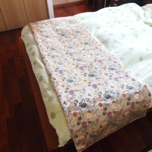 ベットライナー 最高級 ベッドスロー 防火マット 経机掛け敷き 200×60cm 金襴高級品の日本製 洛白白茶