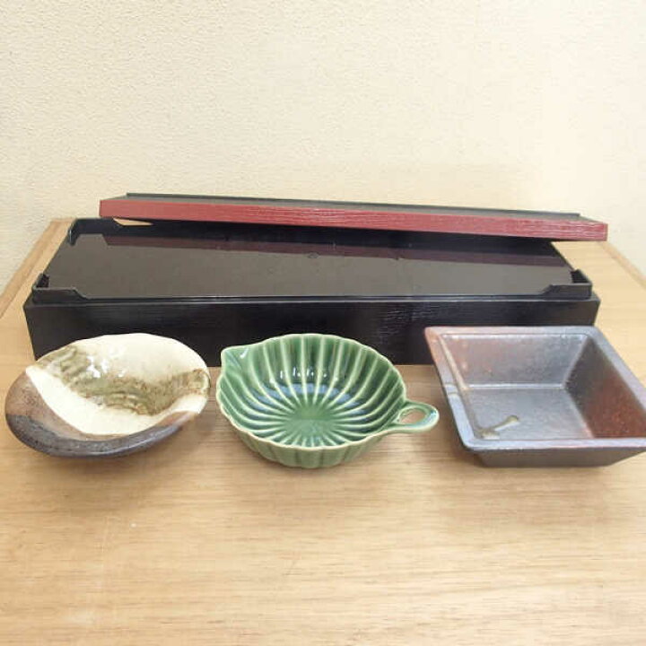 楽天市場】小鉢付き 松花堂弁当箱 3マス仕切り 小鉢付き ABS樹脂黒塗り 