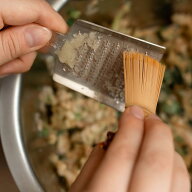 木屋 薬味寄 薬味よせ ハケ ブラシ 刷毛 おろし金用ブラシすり鉢用 調理器具 淡竹 おろし器 竹製 日本製 …