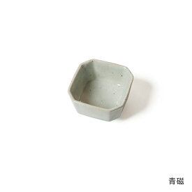 スタジオエム ペイヴ 3寸 小鉢 8cm pave STUDIO M スタジオm マルミツポテリ 和食器 四角 多角形 隅切り 生成 濃藍 青磁 ホワイト グリーン 食器 器 皿 お皿 国産 日本製 おしゃれ シンプル 誕生日 ギフト 結婚祝い 新居祝い 新築祝い プレゼント ラッピング 宅配便指定