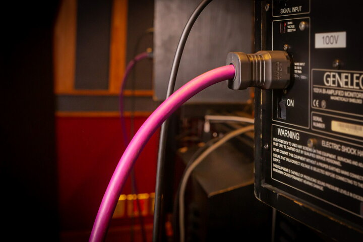 楽天市場】ACOUSTIC REVIVE POWER STUDIO 2.0m 電源ケーブル 