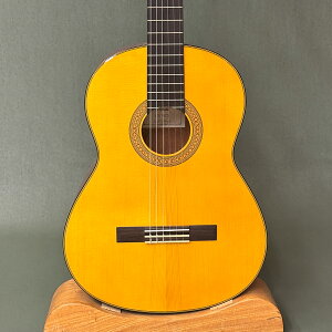 yVizy}nzNVbNM^[ YAMAHA CG142S Xv[XgbvP