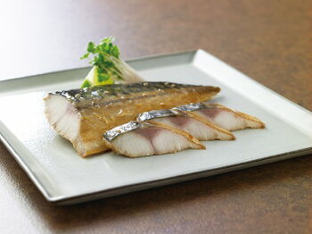 鯖燻(さばくん)化粧箱片身2枚入り
