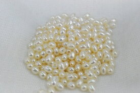淡水　真珠　　3mm　　ライス　　ルース　片孔ペア　材料