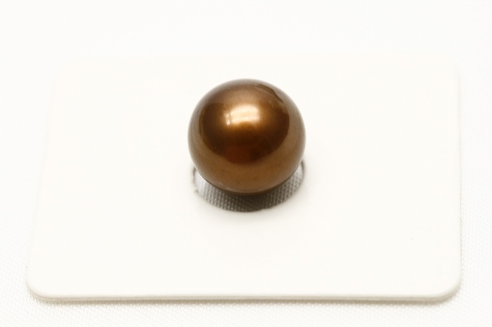 美味しそうな色合い お洒落 タヒチ黒蝶真珠パールルース 10mm チョコレートカラー 高級品