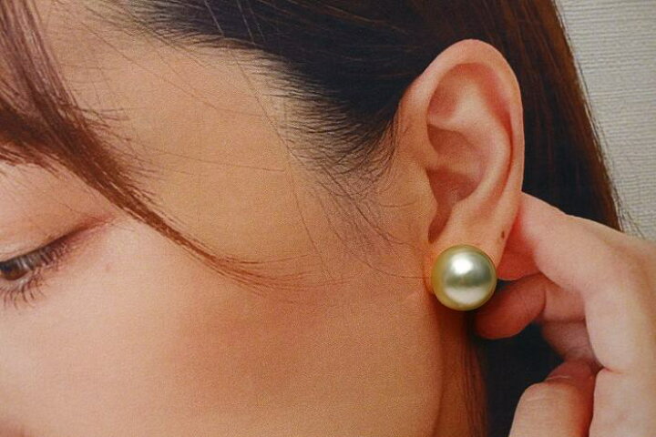 楽天市場】南洋白蝶真珠パールピアス 13mm グリーンマルチカラー K18製  