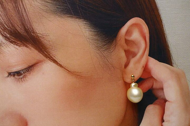 楽天市場】南洋白蝶真珠パールピアス 13mm クリームカラー K18製 