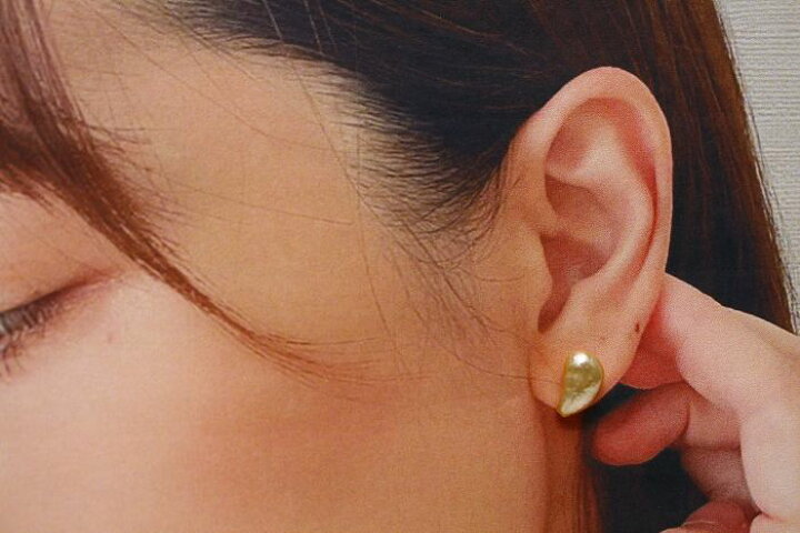 楽天市場】南洋白蝶真珠パールピアス ケシ 10×7mm マルチカラー K18製 
