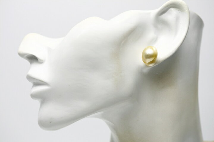楽天市場】南洋白蝶真珠パールピアス 15×12mm マルチカラー K18製 