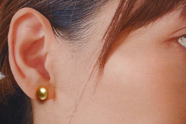 楽天市場】南洋白蝶真珠パールピアス ケシ 8mm マルチカラー K18製  