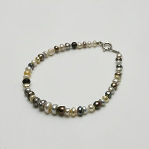 m/^q`^p[uXbg@PV@7-4mm@}`J[