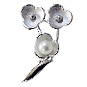 【本真珠】あこやパール ブローチ フォーマル セレモニー 冠婚葬祭 パーティー シルバー製 国産 上品デザイン プレゼント ギフト ジュエリー 包装無料 送料無料 ハロウィン