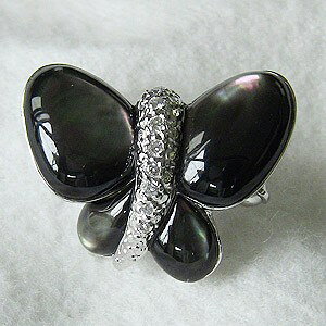 【ポイント10倍 10/27 9:59まで】ブローチ バタフライ ブローチ ブローチ ラペルピン 蝶 ちょうちょ k18 18k 18金 ホワイトゴールド シェル 送料無料 アンティーク調 人気 おすすめ プレゼント ギ