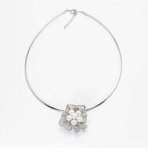 【ポイント10倍 10/27 9:59まで】【本真珠】あこやパール ブローチ フォーマル セレモニー 冠婚葬祭 パーティー シルバー製 国産 上品デザイン プレゼント ギフト ジュエリー 包装無料 送料無