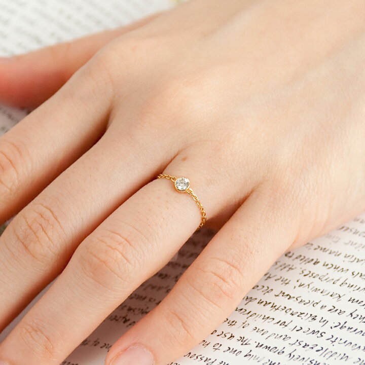 楽天市場 ダイヤモンド チェーンリング K18 Bezel ベゼル 0 1ct リング 指輪 レディース 一粒ダイヤ Diamond Ring Ladies Gold 18k 18金 イエローゴールド ホワイトゴールド ピンクゴールド 人気 おしゃれ シンプル 送料無料 ジュエリーサロン シノエクラ