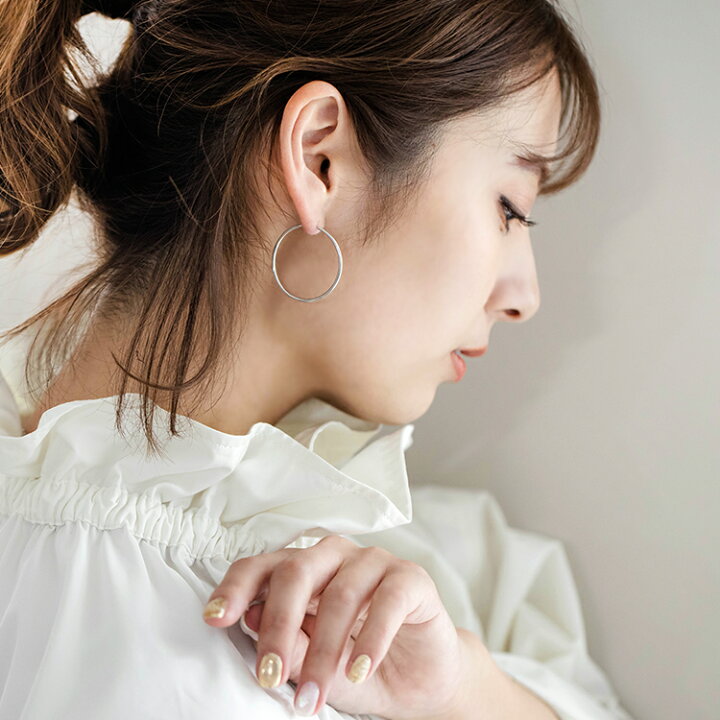 楽天市場】フープ ピアス K18 WG Infini（アンフィニ） 1.5mm × 30mm 
