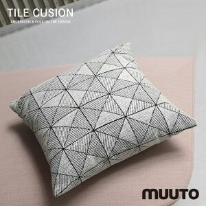 Muuto ���[�g Tile Cushion �^�C���N�b�V���� 50×50cm �t�@�u���b�N �C���e���A �A���f���Z�� �� ���H�� �k��