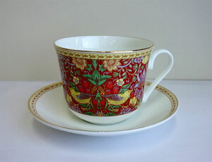 人気商品!!【送料無料】【即納可!!】再入荷しました♪イギリス ウィリアムモリスブレックファースト カップ&ソーサーストロベリーレッド いちご泥棒