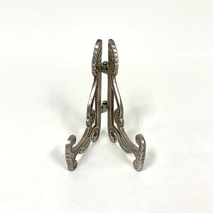 【3,980円(税込)以上お買上げで送料無料】【即納可】新入荷しました♪アンティーク調 真鍮 イーゼル シルバー 卓上イーゼル 写真立て 皿立て スタンド ディスプレー台 クラシッ