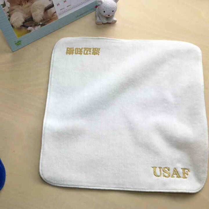 楽天市場 22cm名入れタオルハンカチusaf アメリカ空軍 の文字入り オフホワイト 名前入り ハンカチ タオルハンカチ 刺繍 ネーム刺繍 タオル かっこいい オフ白 文字入り 今治 名入れ 名前入り タオルのマミー 楽天市場 22cm名入れタオルハンカチusaf アメリカ空軍 の文字入り オフホワイト 名前入り ハンカチ タオルハンカチ 刺繍 ネーム刺繍 タオル かっこいい オフ白 文字入り 今治 名入れ 名前入り タオルのマミー