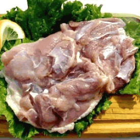 福島・川俣軍鶏（しゃも）生もも肉 約500g 平飼い鶏舎、これぞ天然鶏の味だ！ 煮物によし、鍋によし、串焼きにまたよし。シャモ モモ肉