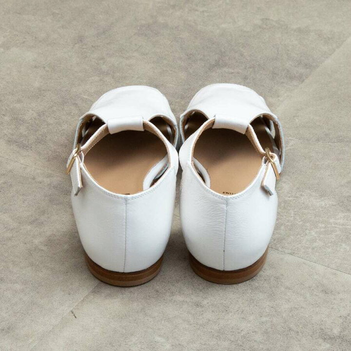 楽天市場】PASCUCCI 7432 [ Ankle Strap Sandal ] カラー：BURRO(IVORY 