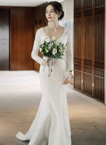 【送料無料】ウェディングドレス 結婚式 Vネック 総レース シンプル 高級感 長袖 白ドレス 前撮り/後撮りイブイングドレス ロングドレス 花嫁ドレス フォトウェディング撮影 ファスナー パ