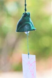 南部鉄器 鉄 風鈴 カエル おしゃれ オシャレ かわいい 可愛い 音色 の 良い 風鈴 いい音 音 美しい音色 癒し 伝統工芸 鉄 ギフト 贈り物 プレゼント 涼 涼しい 清涼 リラックス 癒しグッズ 癒し インテリア雑貨 インテリア 及春 日本製 国産 南部鉄 グリーン