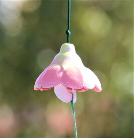 南部鉄器 鉄 風鈴 桜 おしゃれ オシャレ かわいい 可愛い 音色 の 良い 風鈴 いい音 音 美しい音色 癒し 伝統工芸 鉄 ギフト 贈り物 プレゼント 涼 涼しい 清涼 リラックス 癒しグッズ 癒し インテリア雑貨 インテリア 日本製 国産 南部鉄 いい音 お土産 ピンク