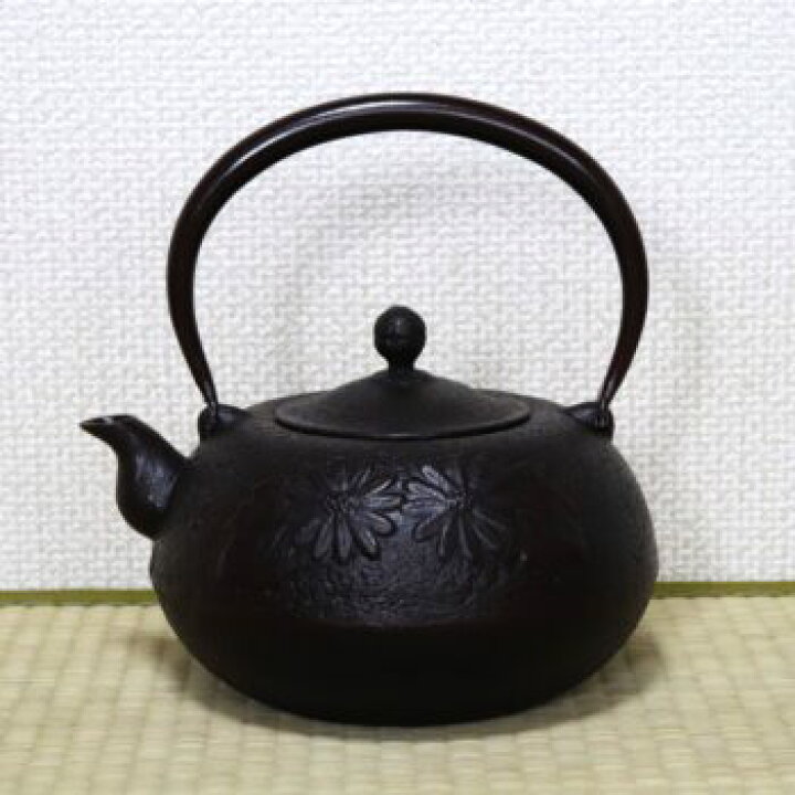 楽天市場】南部鉄器 鉄瓶 菊 1.6L 日本製 金気止め 南部鉄瓶 大容量 
