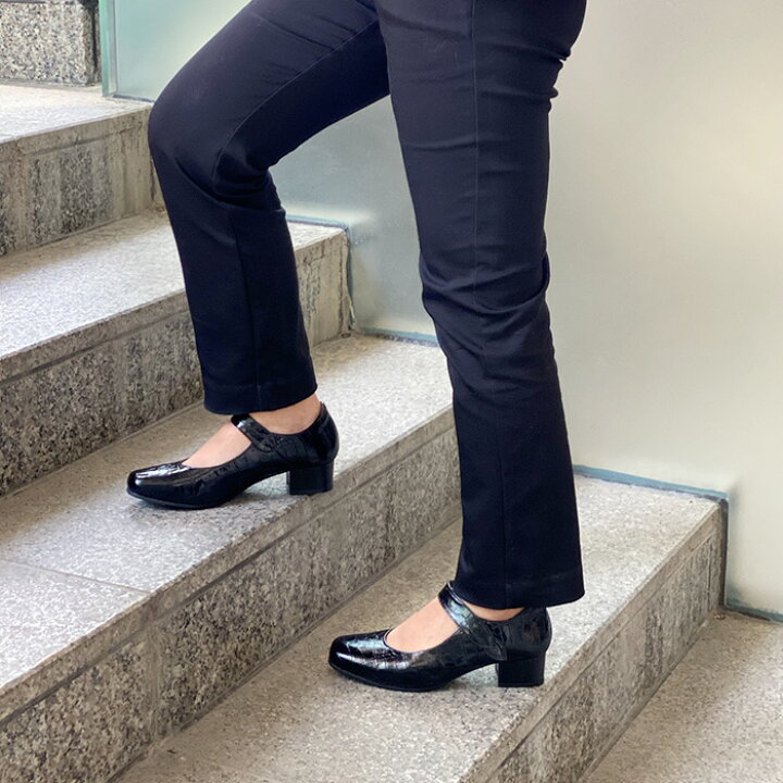 楽天市場】幅広 甲高 パンプストラップ 痛くない 5E 本革 靴 レディースシューズ 婦人靴 外反母趾 フォーマル ビジネス オフィス 通勤 靴 ゆったり 歩きやすい 日本製 レザー ス シンプル おしゃれ 【up88】 母 誕生日 ギフト : 幅広の足に優しい婦人靴のお店 楽天市場】幅広 甲高 パンプストラップ 痛くない 5E 本革 靴 レディースシューズ 婦人靴 外反母趾 フォーマル ビジネス オフィス 通勤 靴 ゆったり 歩きやすい 日本製 レザー ス シンプル おしゃれ 【up88】 母 誕生日 ギフト : 幅広の足に優しい婦人靴のお店